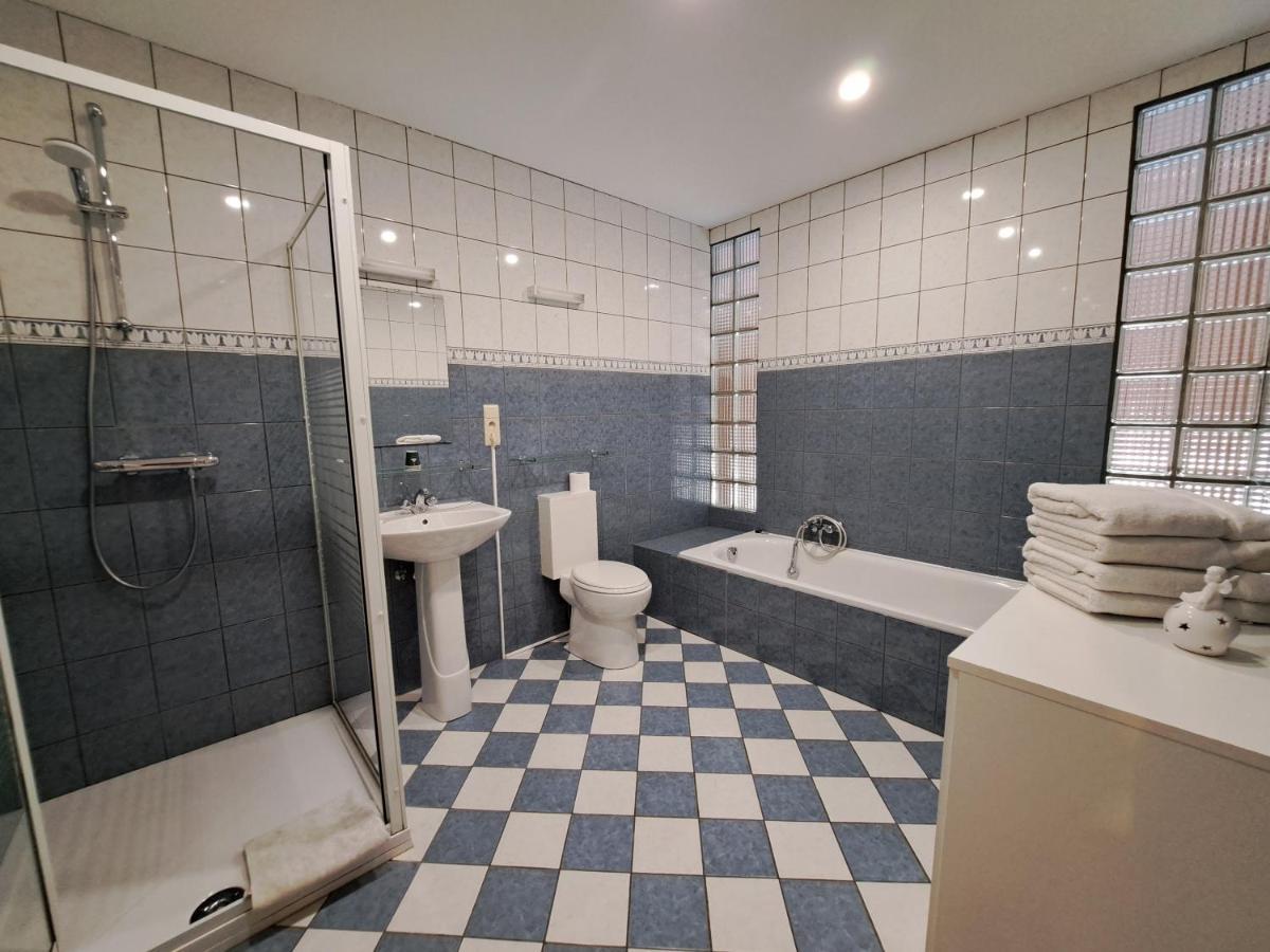 Chanteloup, Maison D'Hotes - Halleux Bagian luar foto